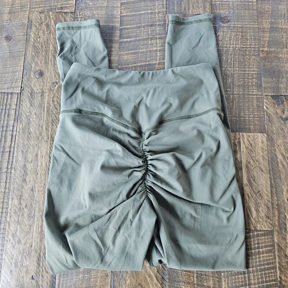 Olive Green Leggings Butt Scrunch - Picture 6 of 8